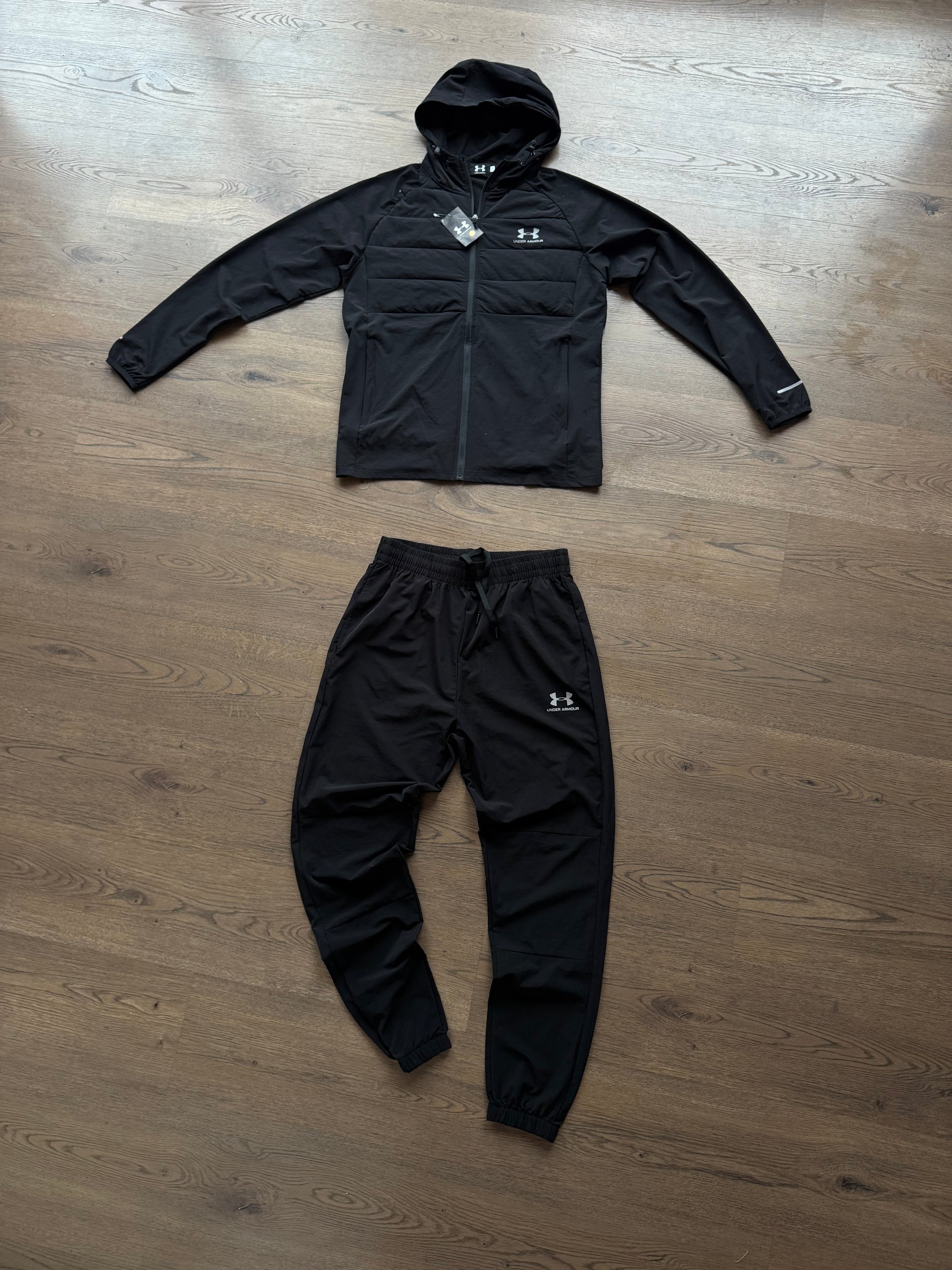 CONJUNTO UNDER ARMOUR NEGRO - M01
