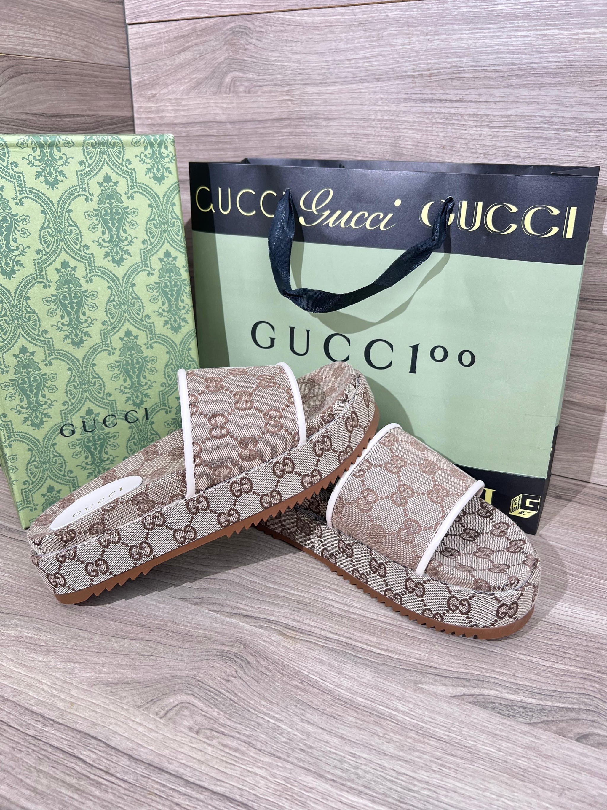 GUCCI - MARRON/BLANCO