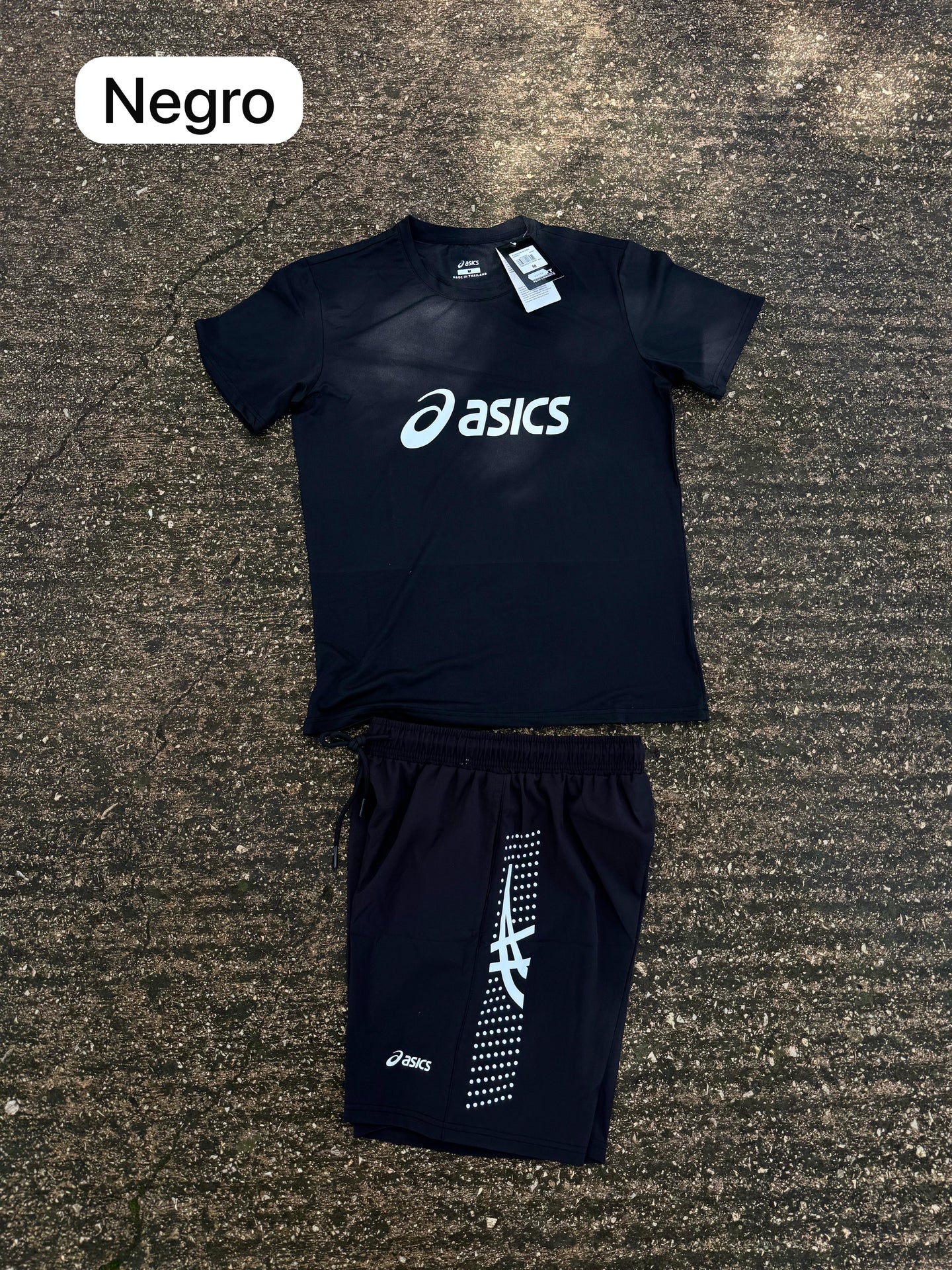 CONJUNTO ASICS - NEGRO