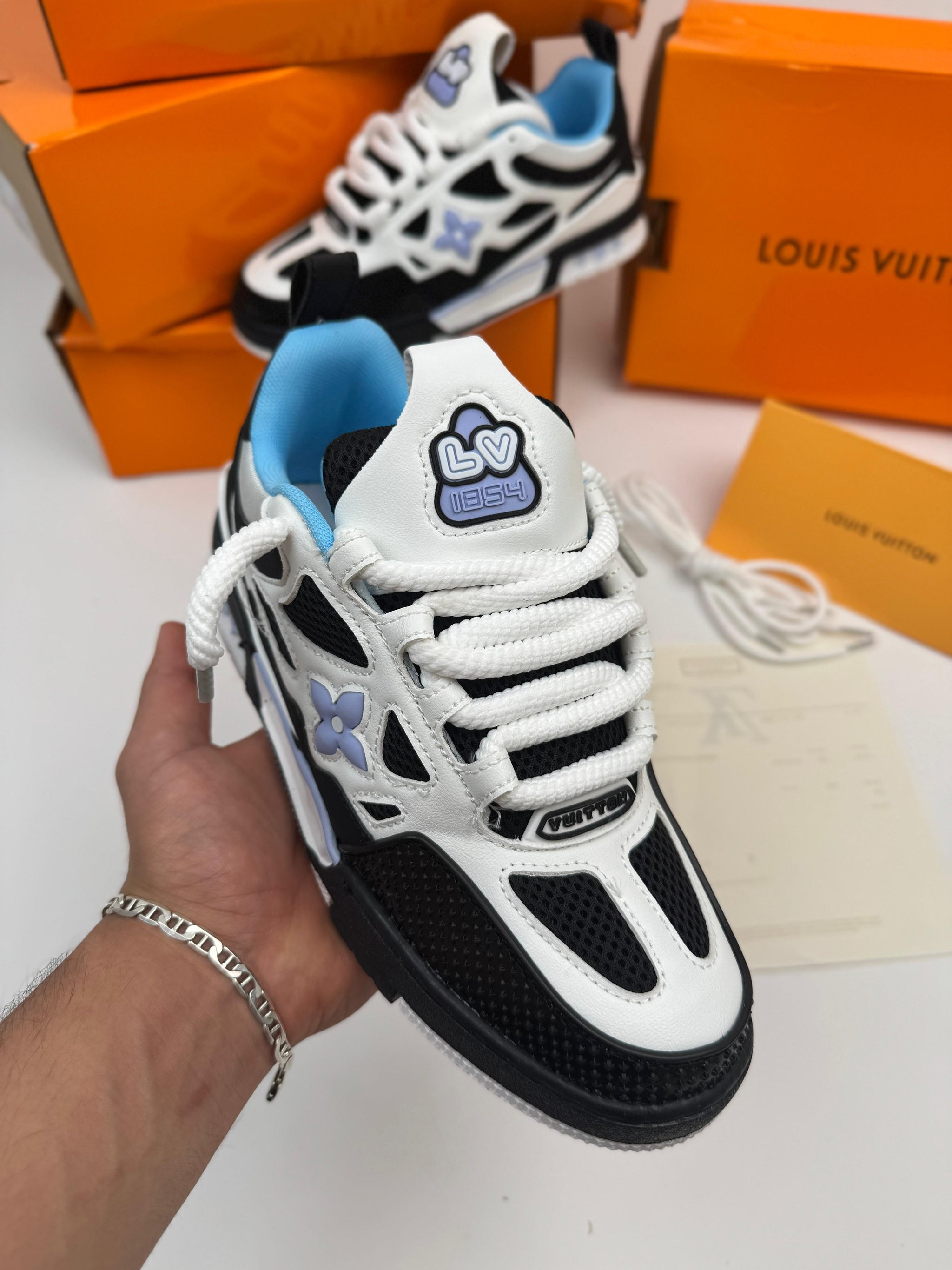 LV SKATE