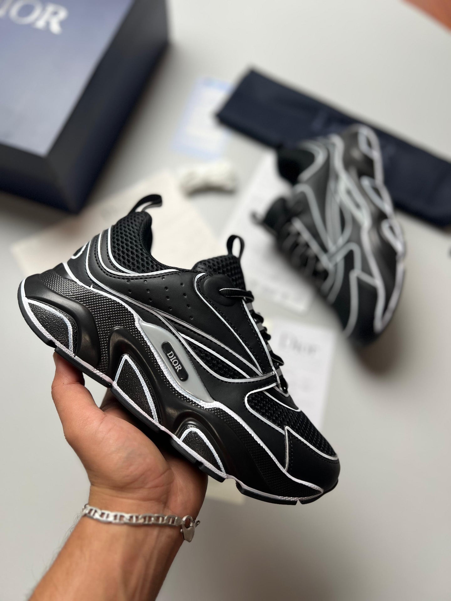 DIOR B22 DRAW - BLACK