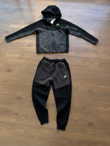 CONJUNTO NIKE TECH 2026 - M15