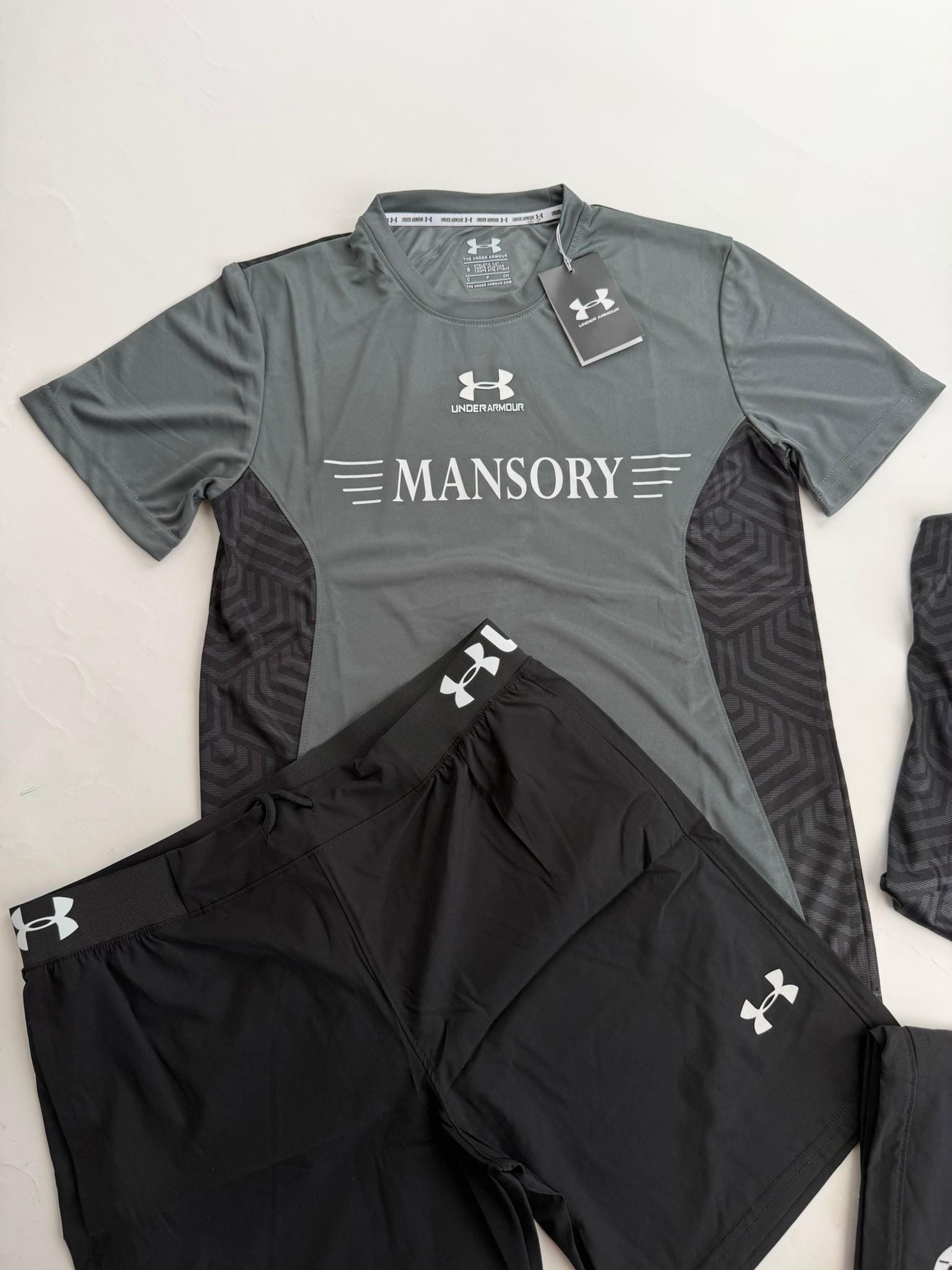 UNDER ARMOUR MANSORY NEGRO2026