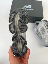 NEW BALANCE 2000 gris