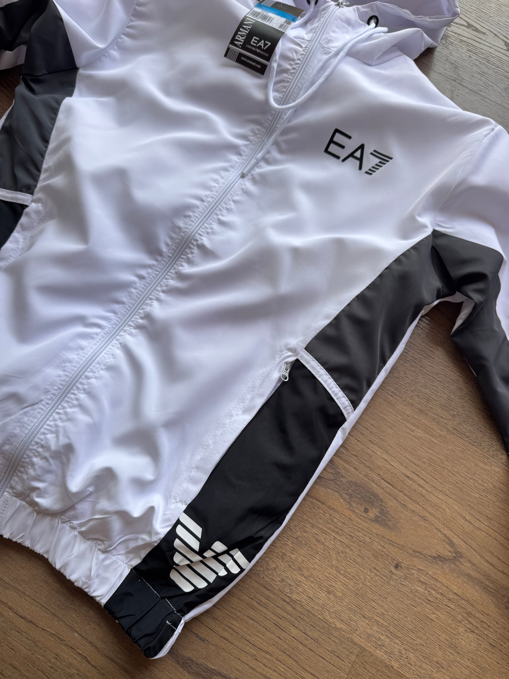 Conjunto Armani - BLANCO/NEGRO