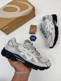 ASICS GEL-NYC - GRIS/NEGRA