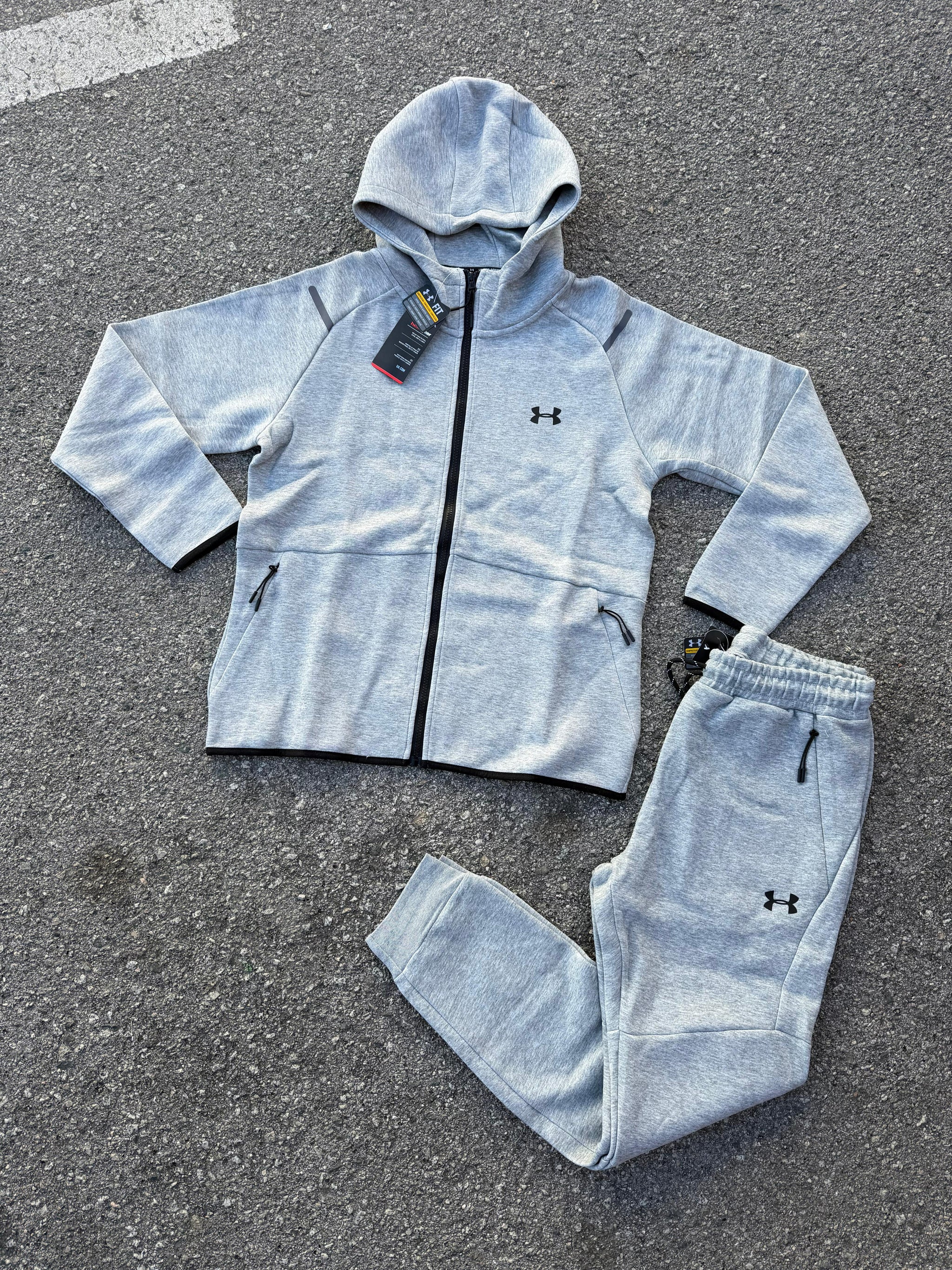CONJUNTO -  UNDER ARMOUR GRIS(H)