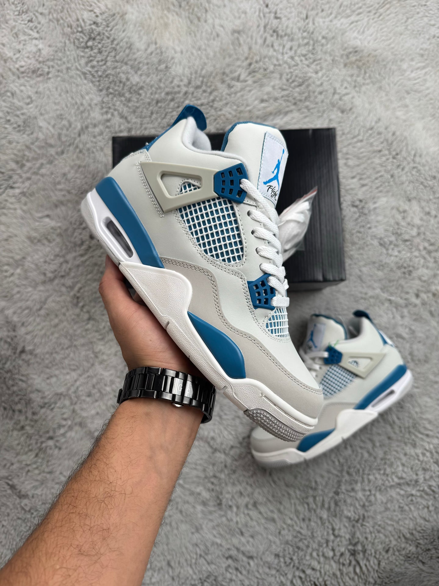 JORDAN RETRO 4