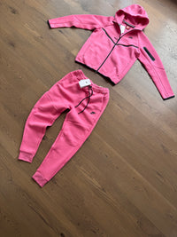 CONJUNTO NIKE TECH 2026 - M13