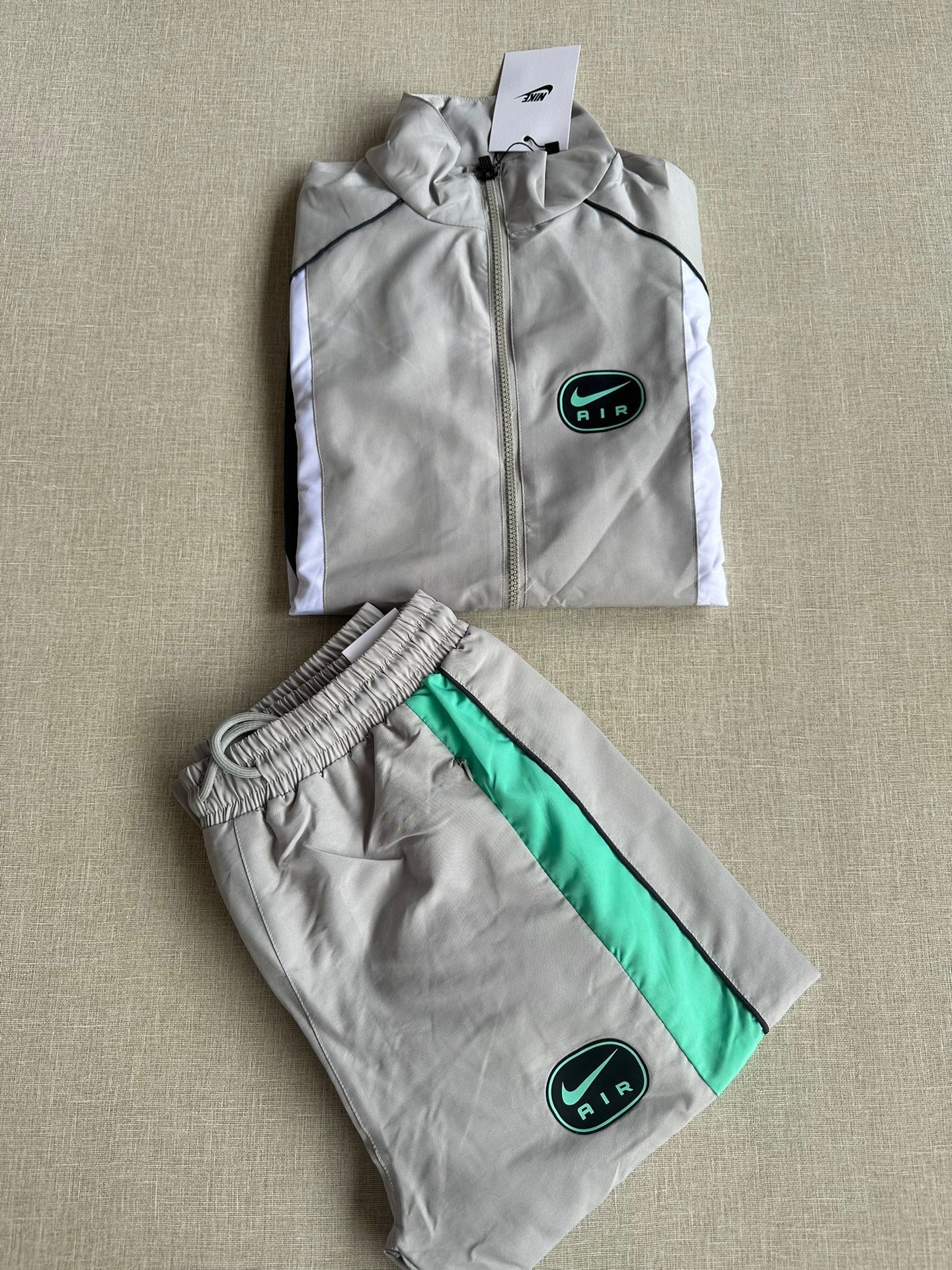 CONJUNTO NIKE AIR SWOOSH - M3