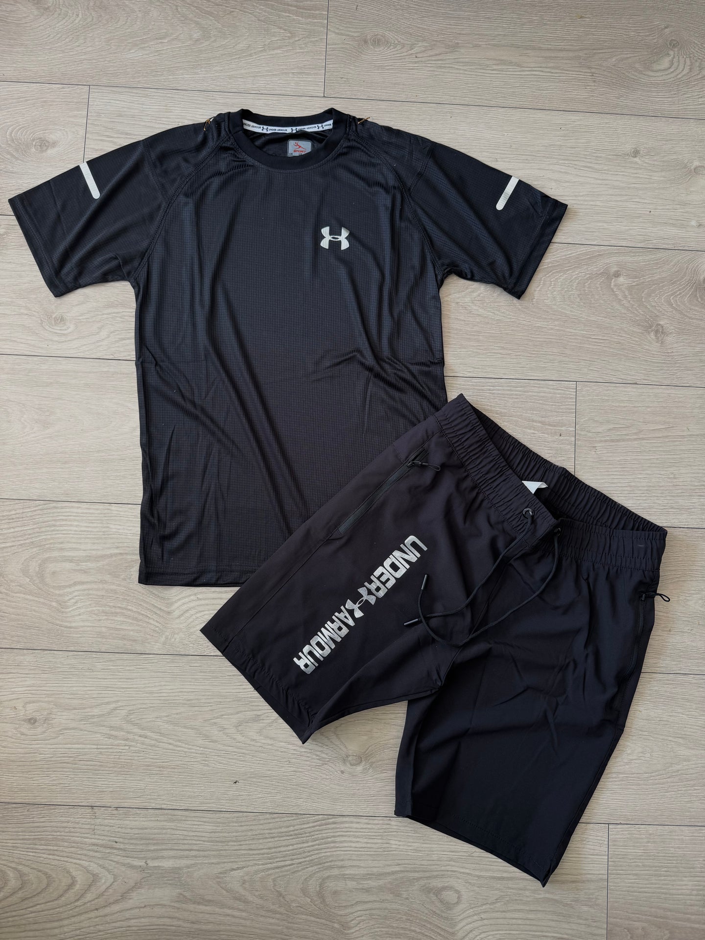UNDER AMOUR 2025 - NEGRO 2