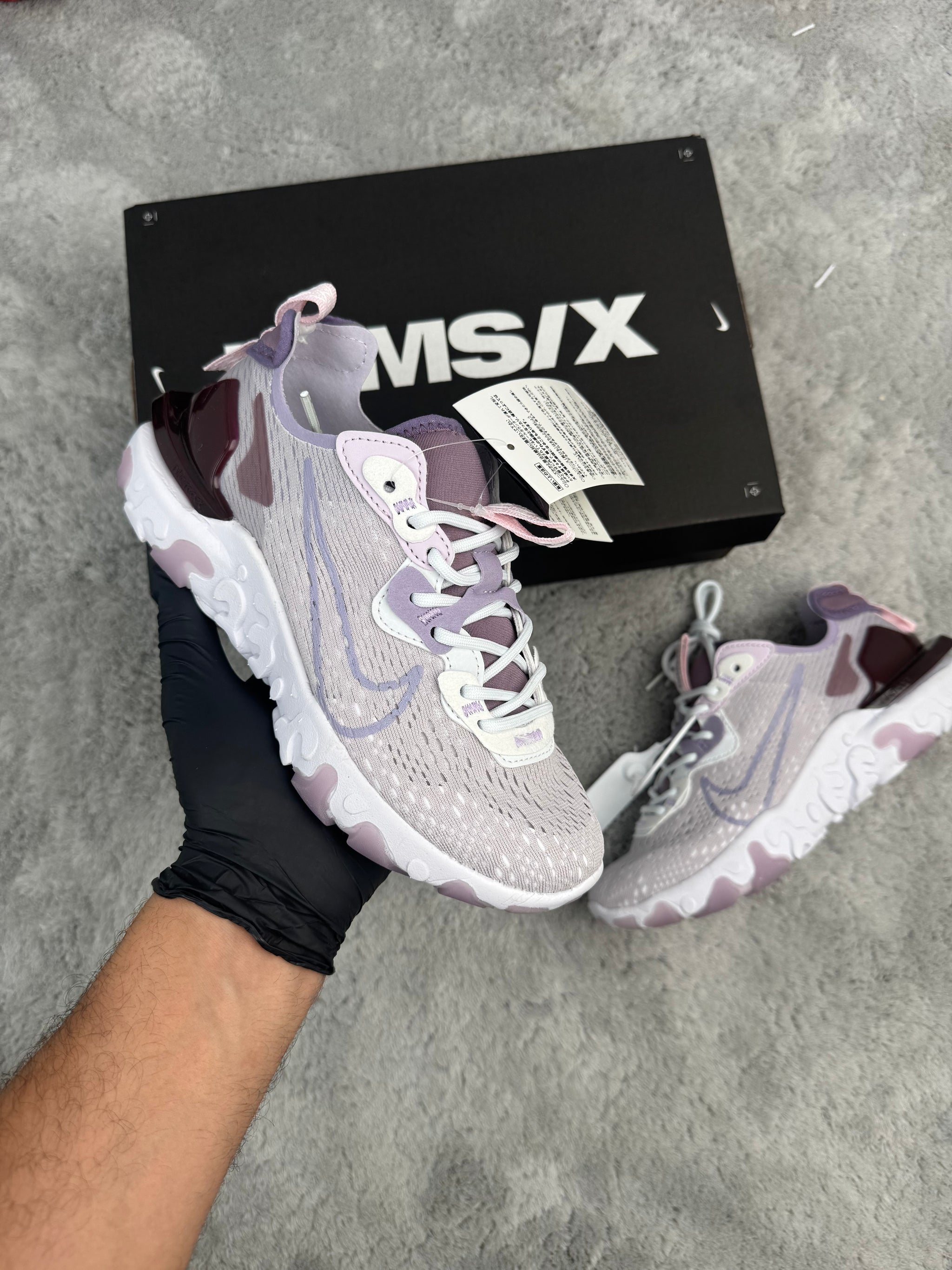 NIKE REACT VISION - Violeta