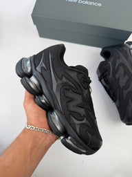 NEW BALANCE 2000 Negro