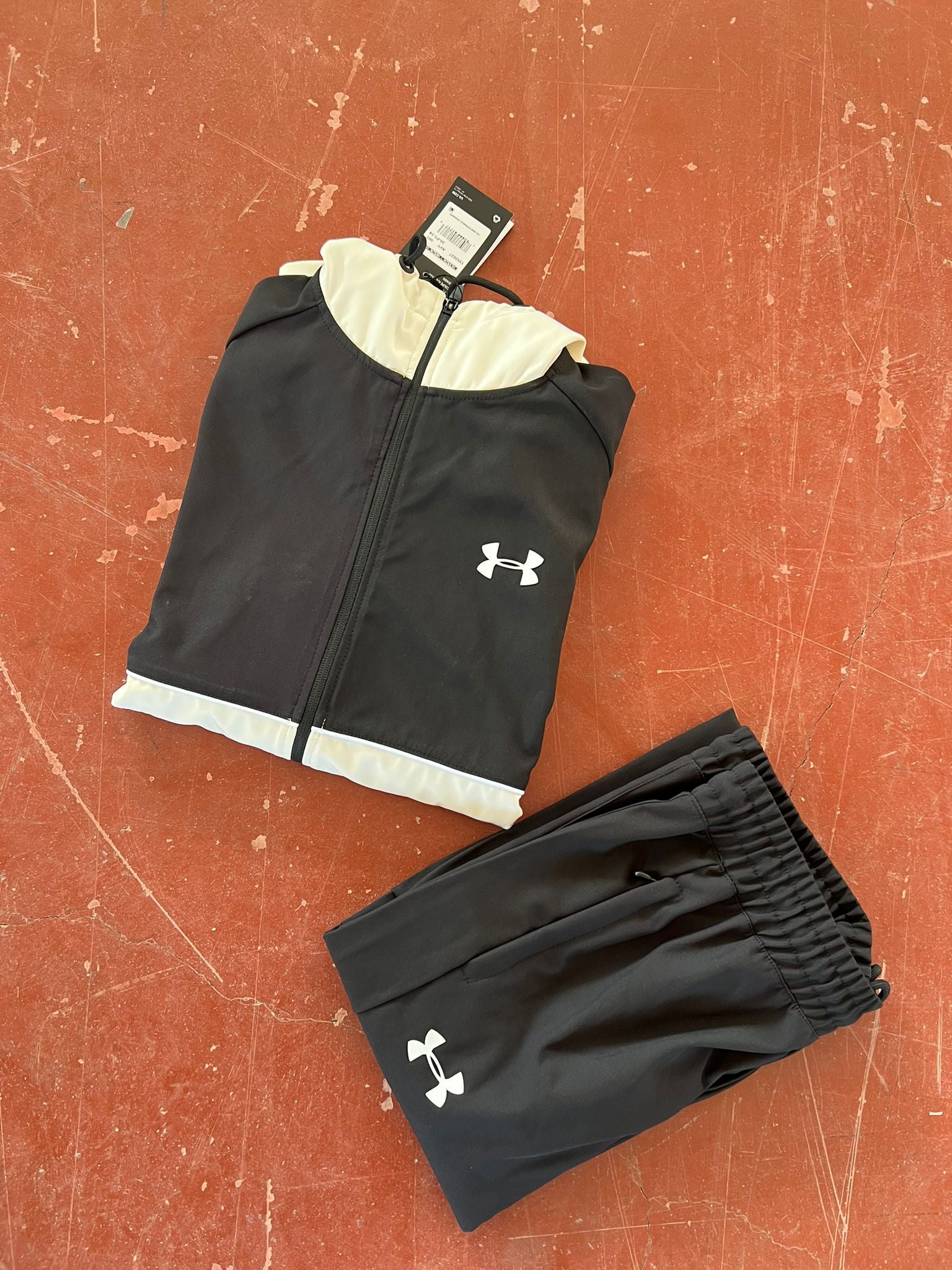 CONJUNTO -  UNDER ARMOUR blanco-negro - (H)