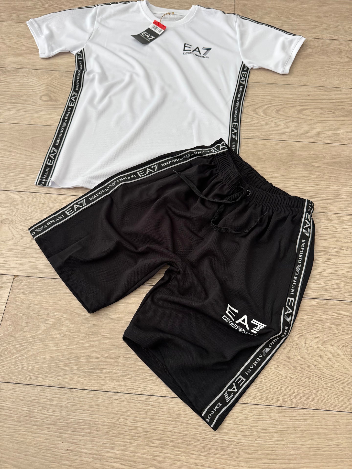 CONJUNTO CORTO - EA7 BLANCO