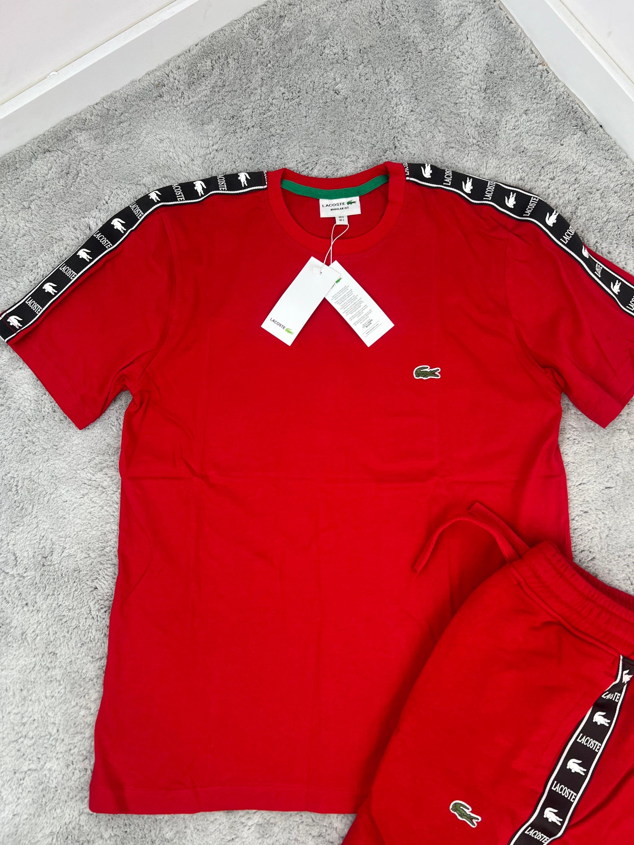 CONJUNTO LACOSTE - ROJO
