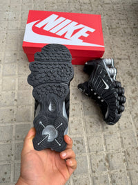 NIKE SHOX TL -GRIS-NEGRO