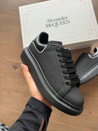 Alexander McQueen - Black 2