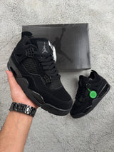 JORDAN RETRO 4