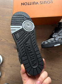 LV TRAINER - BLACK 1