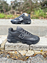 NEW BALANCE 1000 - NEGRAS