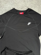CONJUNTO CORTO - NIKE TECH  - NEGRO