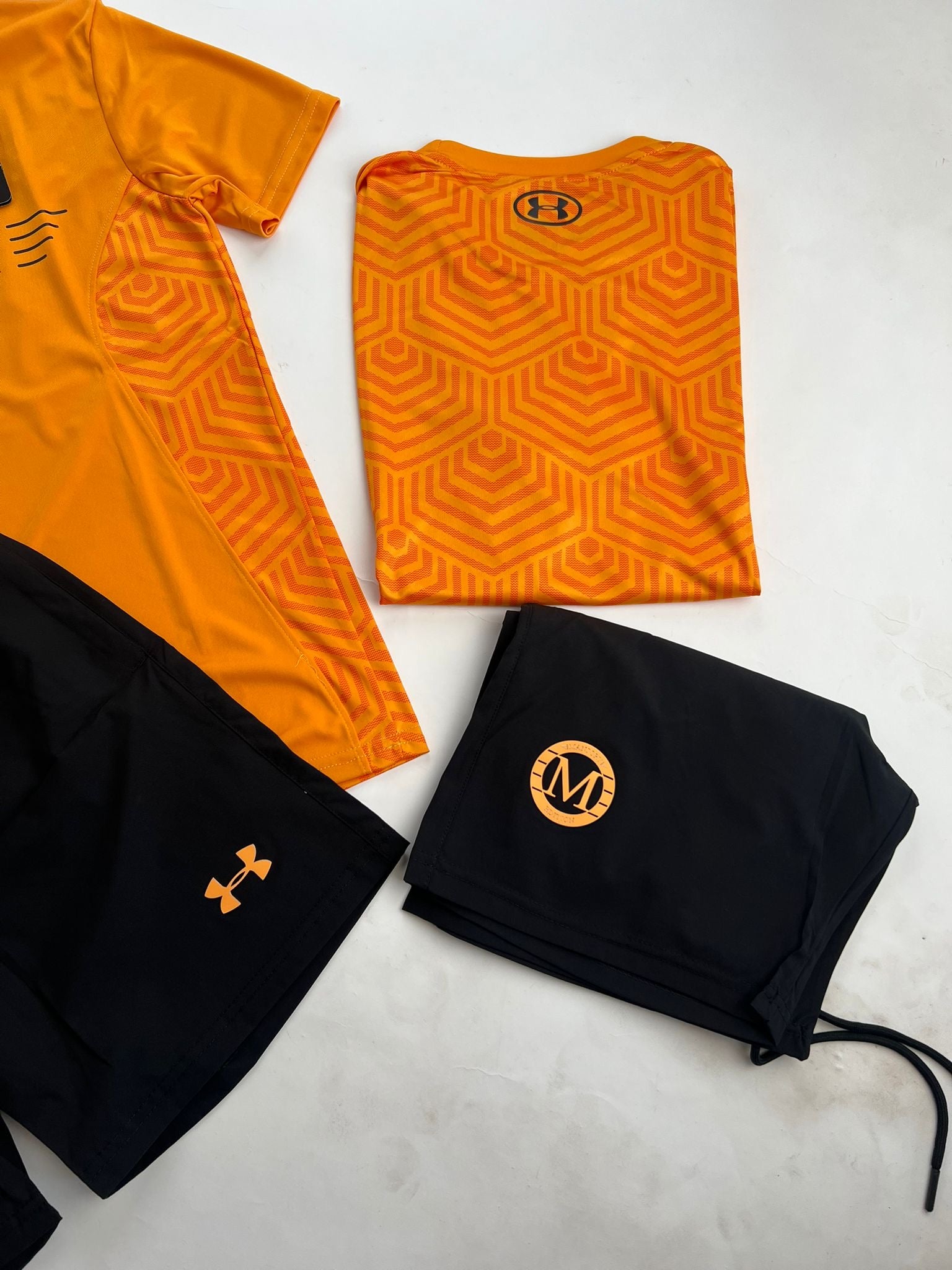 UNDER ARMOUR MANSORY NARANJA2026