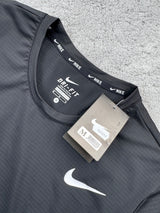 CONJUNTO NIKE AIR MAX - NEGRO