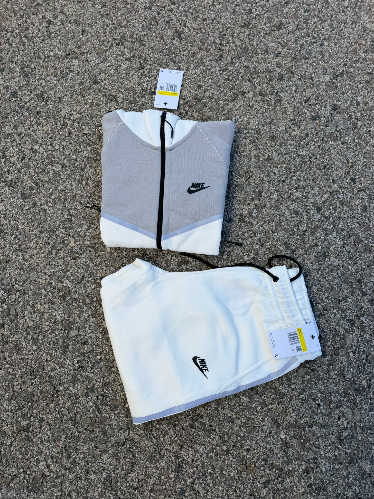CONJUNTO NIKE TECH 2026 - M9