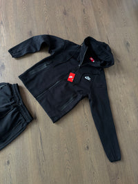 CONJUNTO NIKE TECH - NEGRO - N9