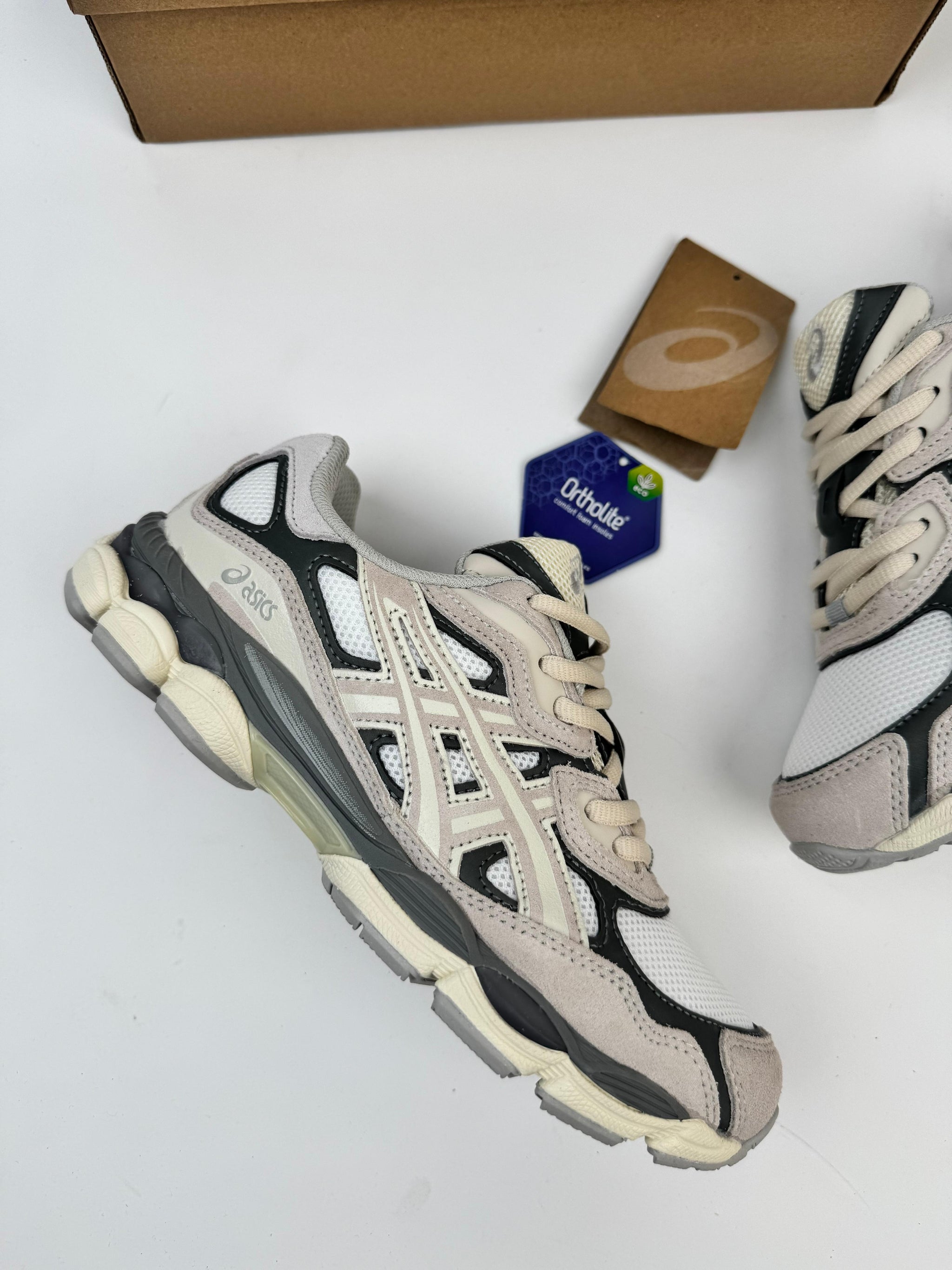 ASICS GEL-NYC - BEIGE