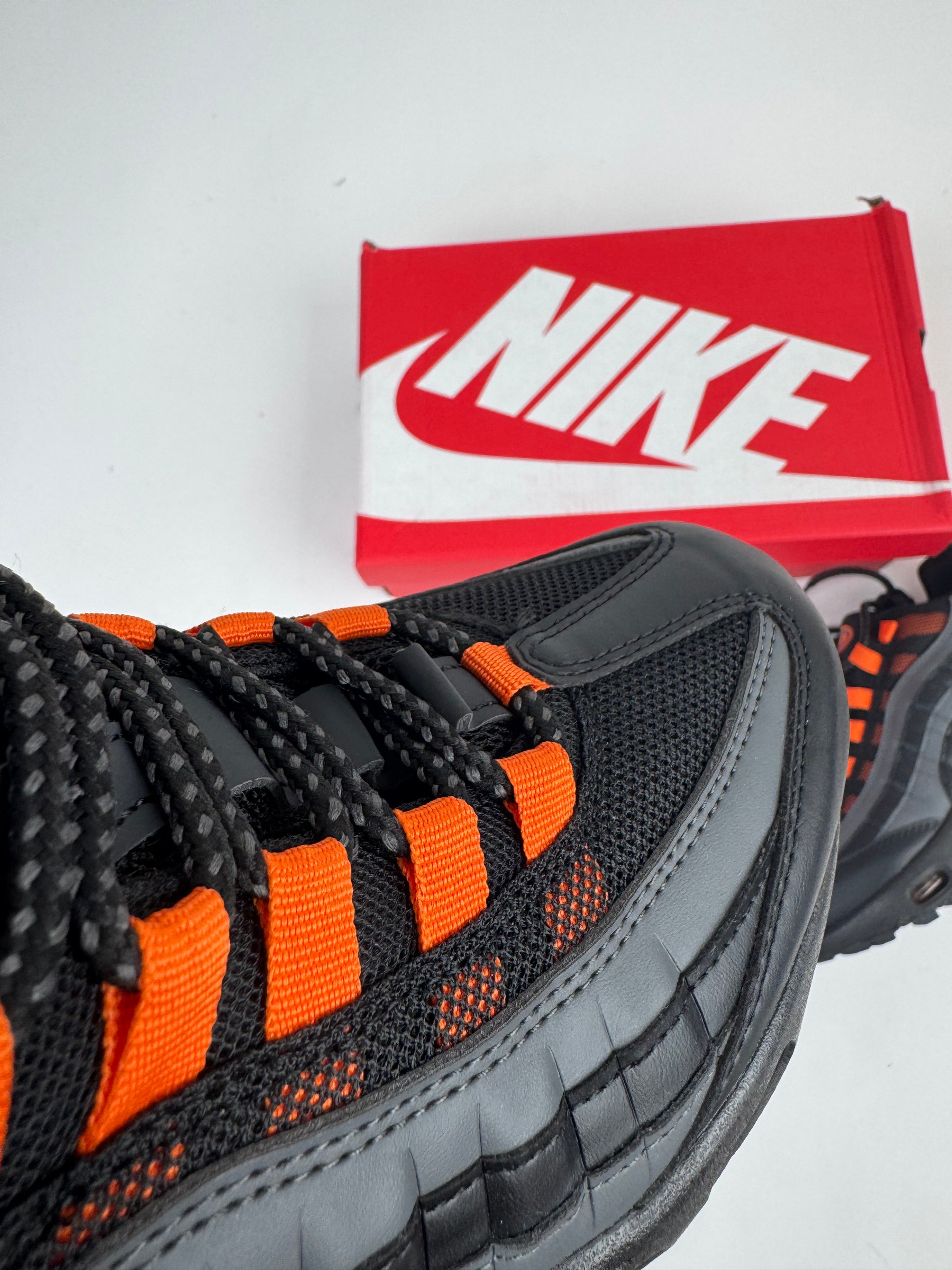 NIKE AIR MAX 95 - M4