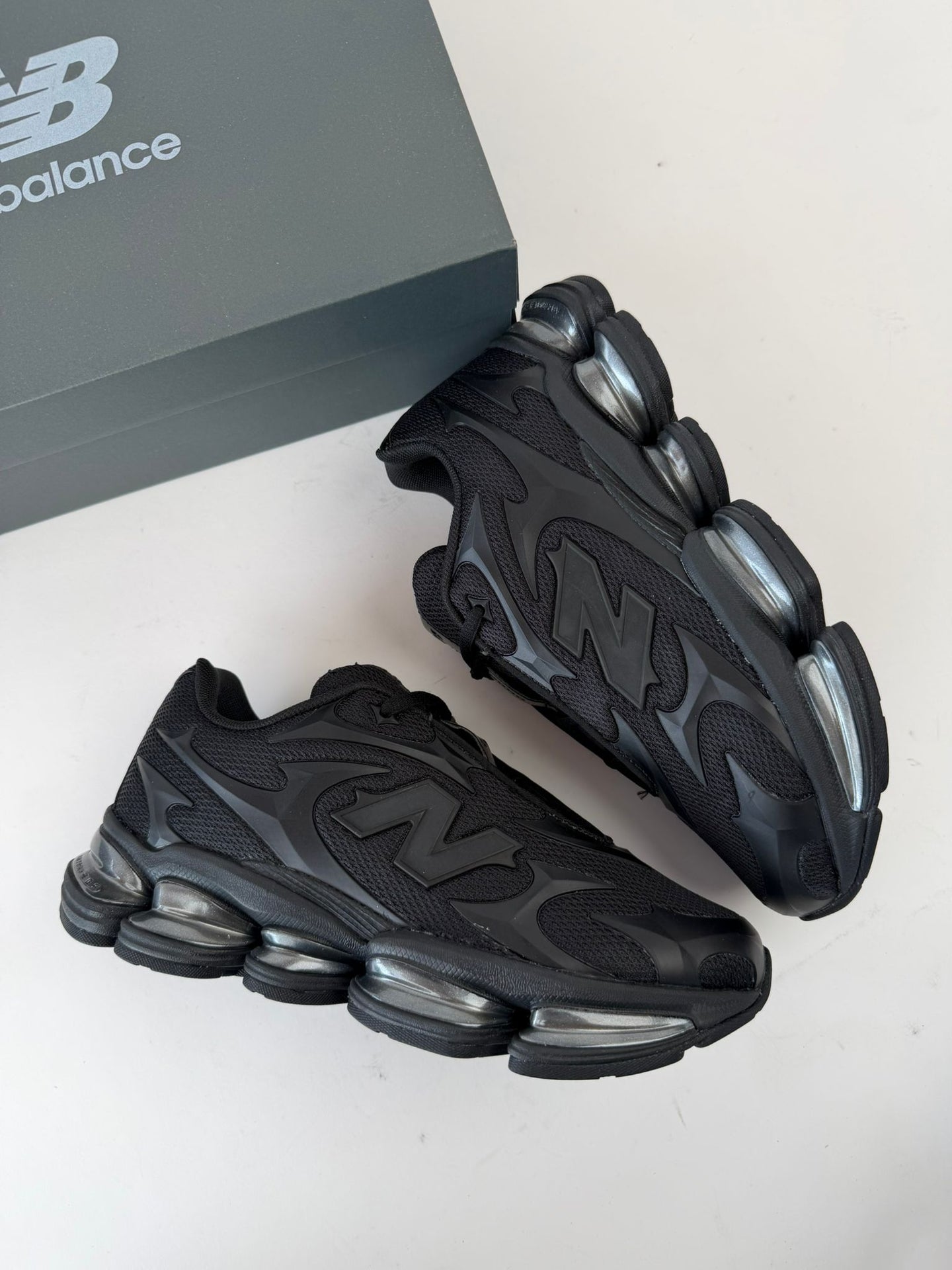 NEW BALANCE 2000 Negro