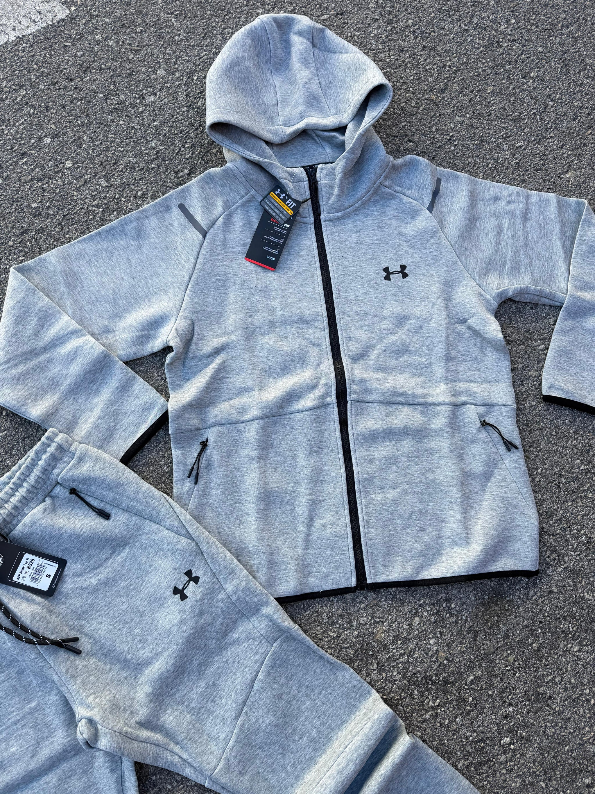 CONJUNTO -  UNDER ARMOUR GRIS(H)