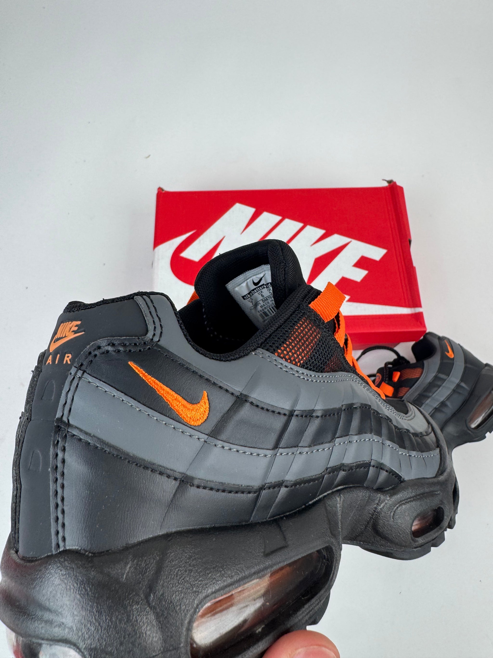 NIKE AIR MAX 95 - M4