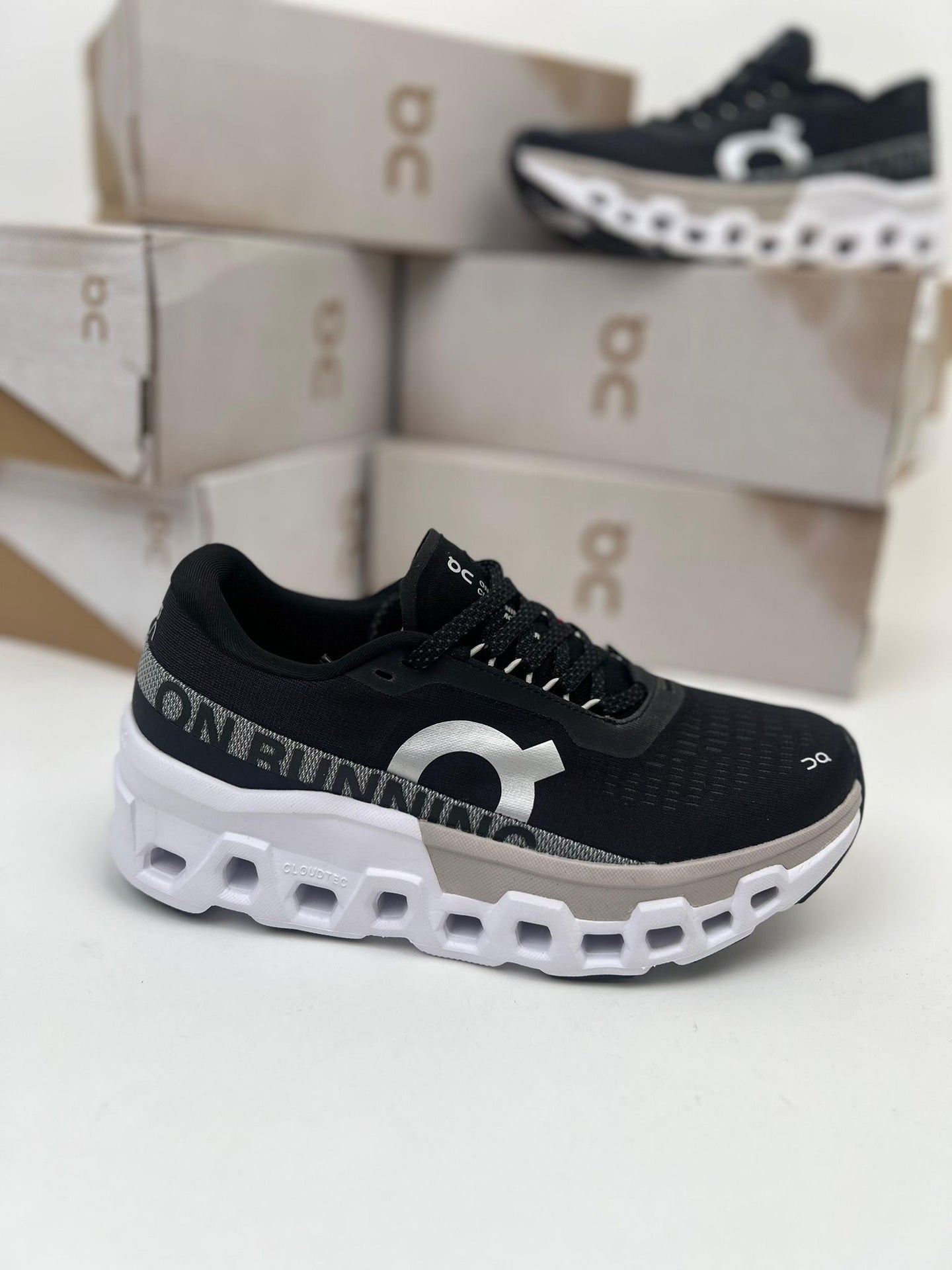 On running Cloudmonster 2 - M2