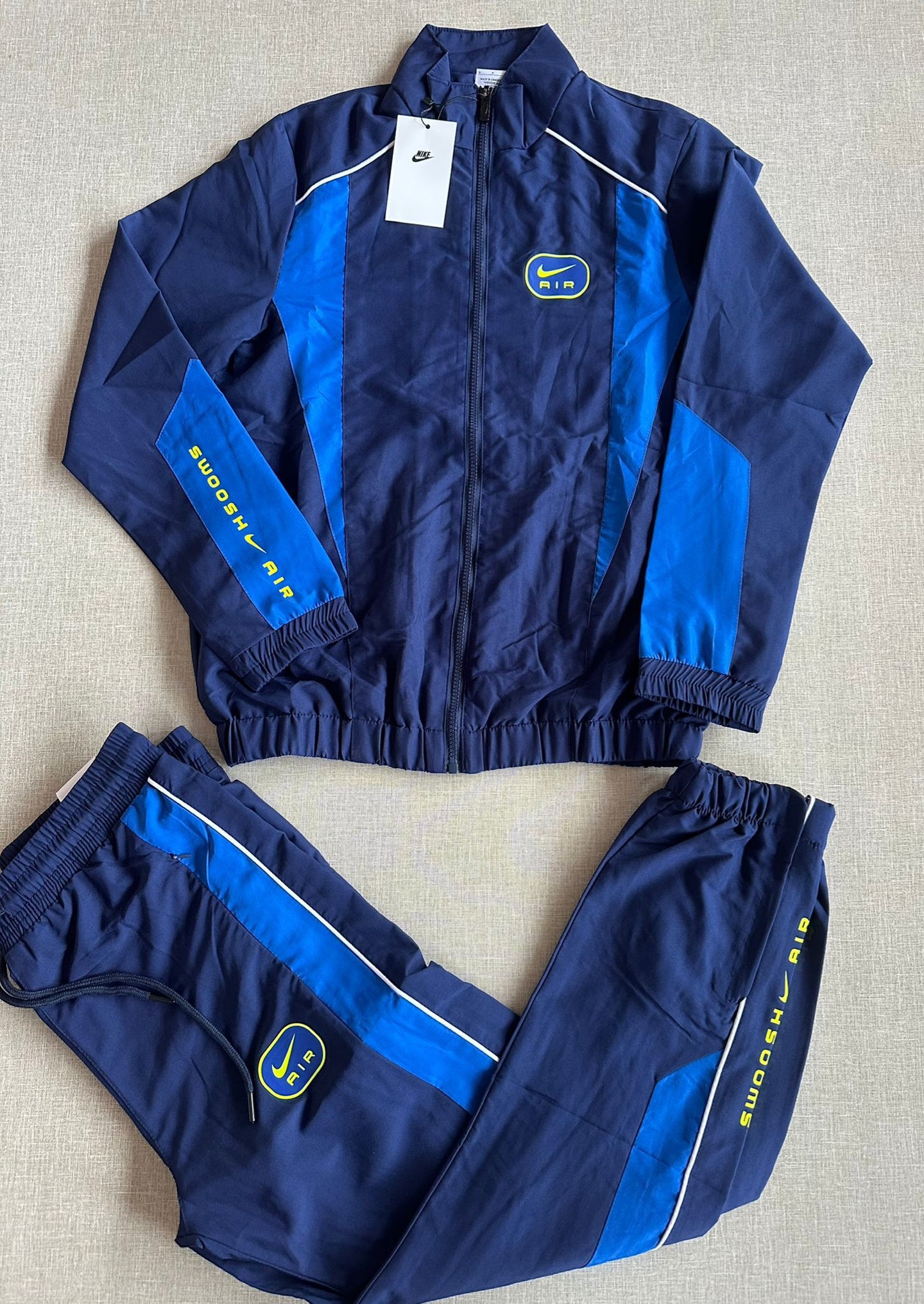 CONJUNTO NIKE AIR SWOOSH - M2