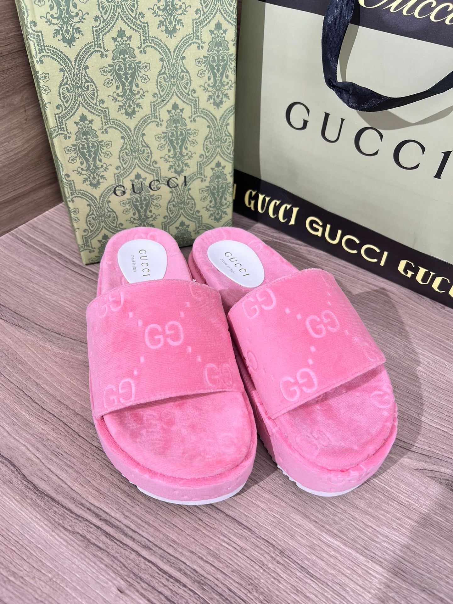 GUCCI- ROSA