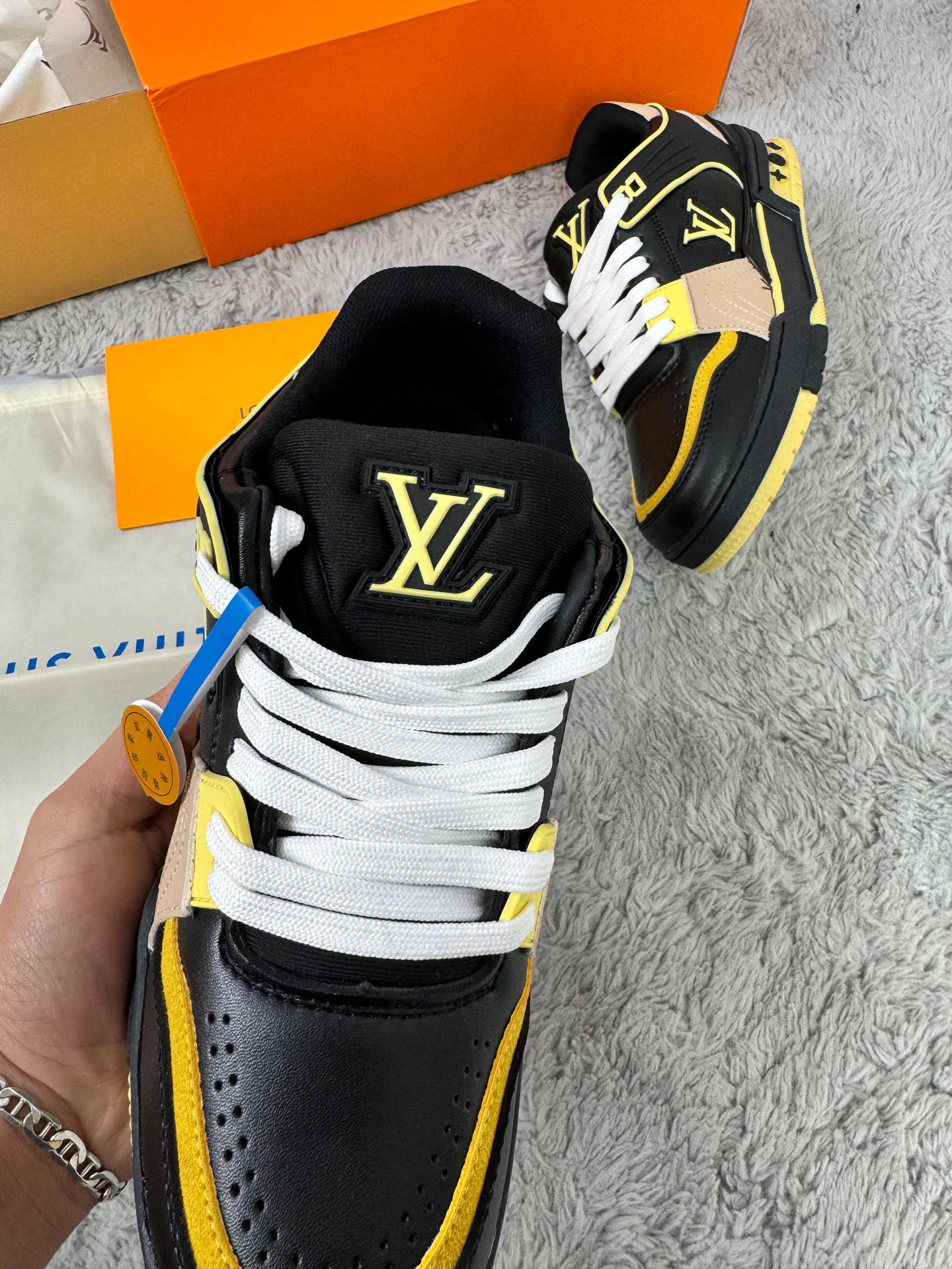 LV TRAINER