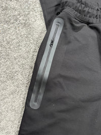 CONJUNTO CORTO - NIKE TECH  - NEGRO