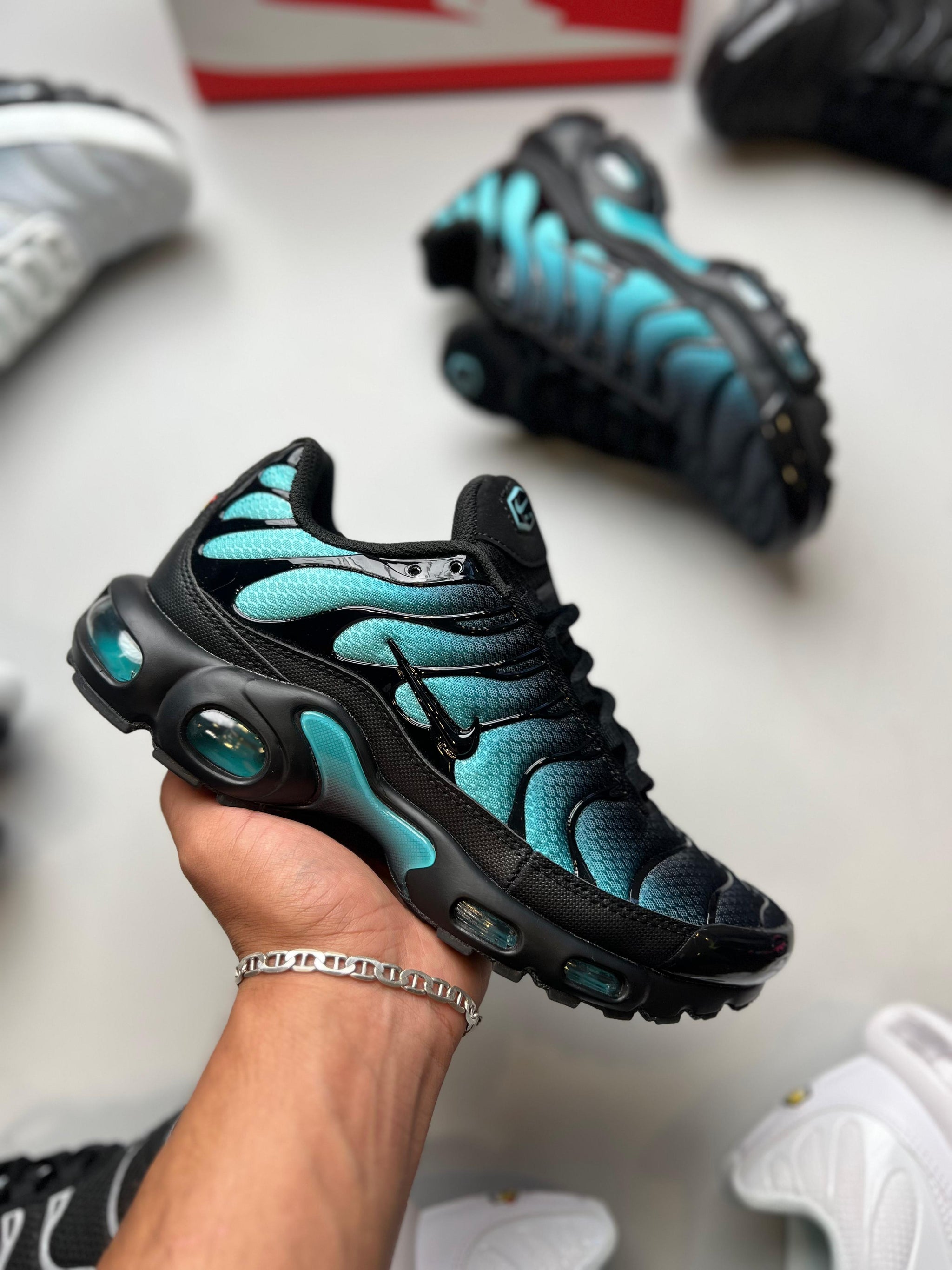 NIKE AIR MAX TN - M3