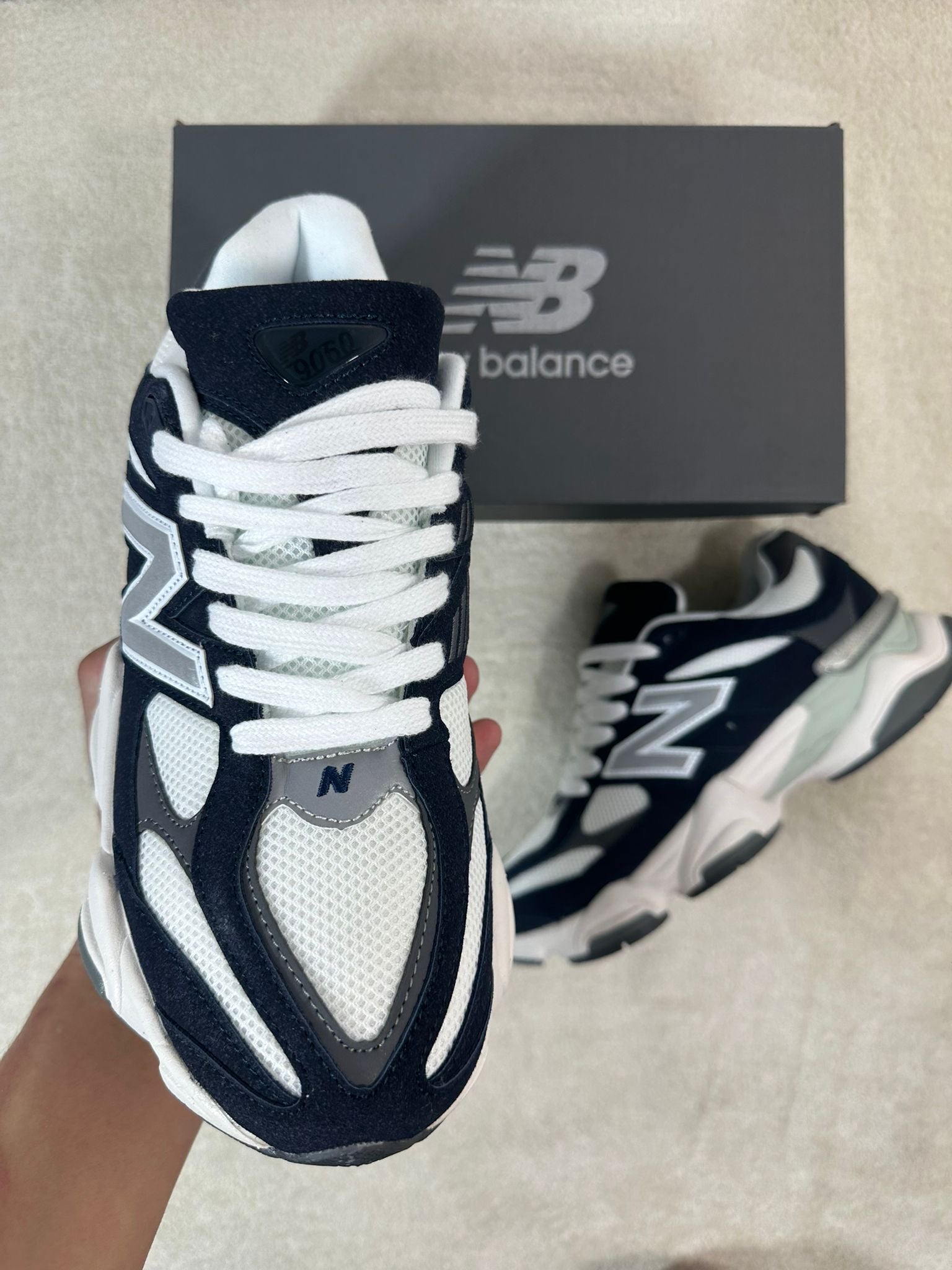 NEW BALANCE 9060 - M12