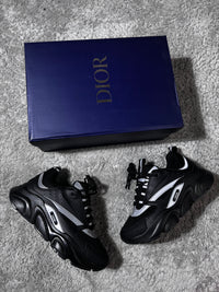 Dior B22 - Triple Black