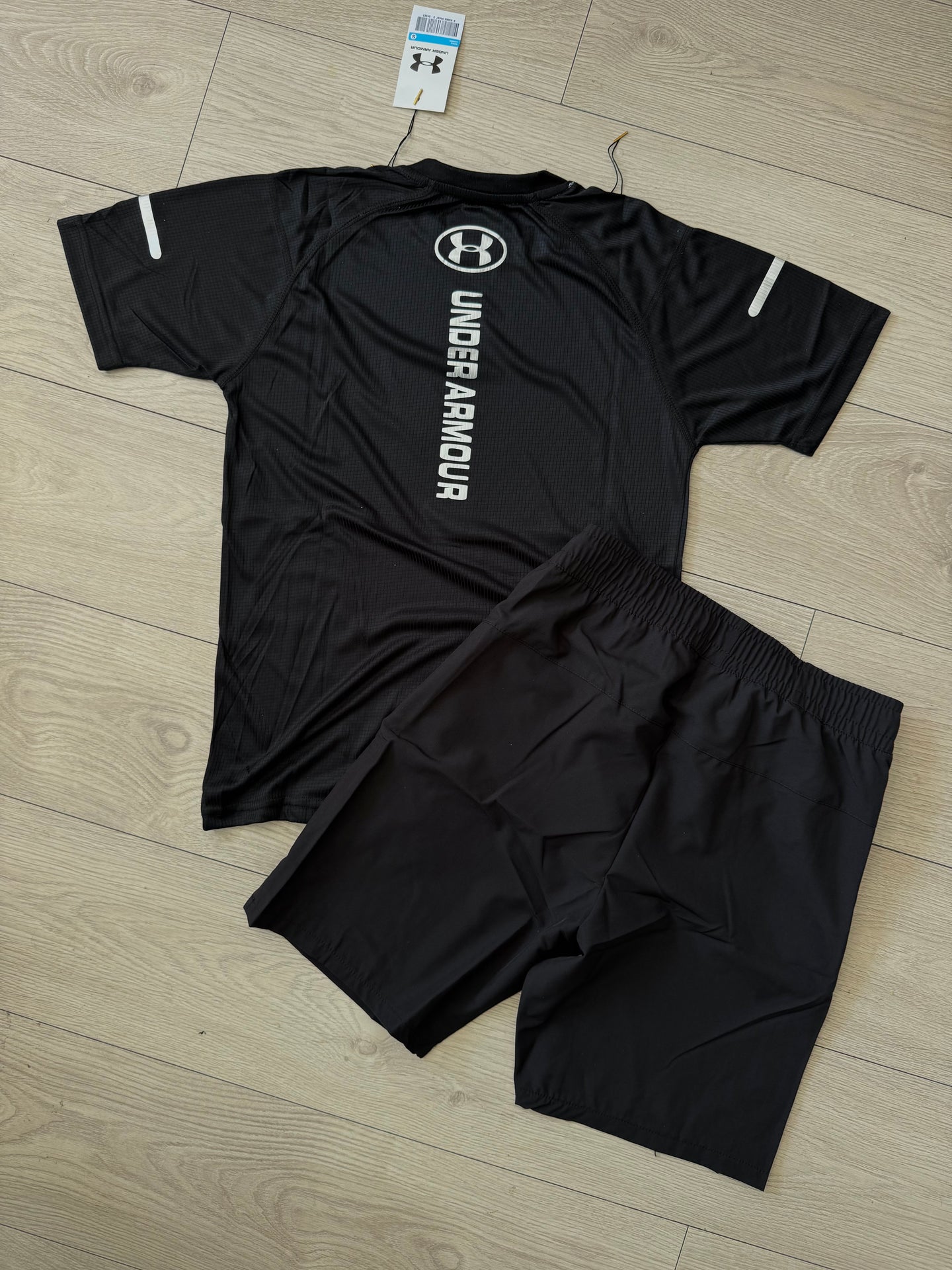 UNDER AMOUR 2025 - NEGRO 2