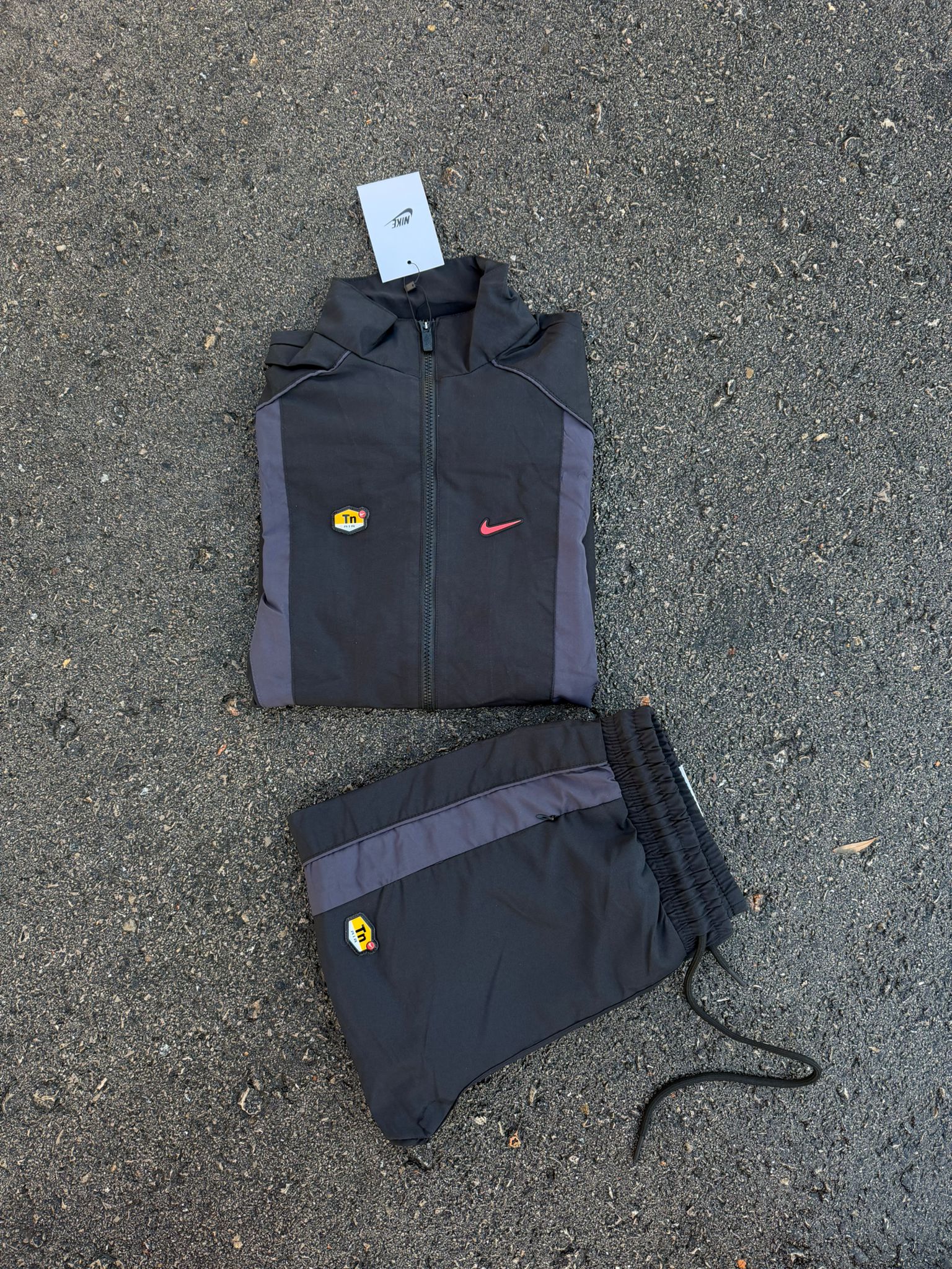 CONJUNTO NIKE AIR TN - M6