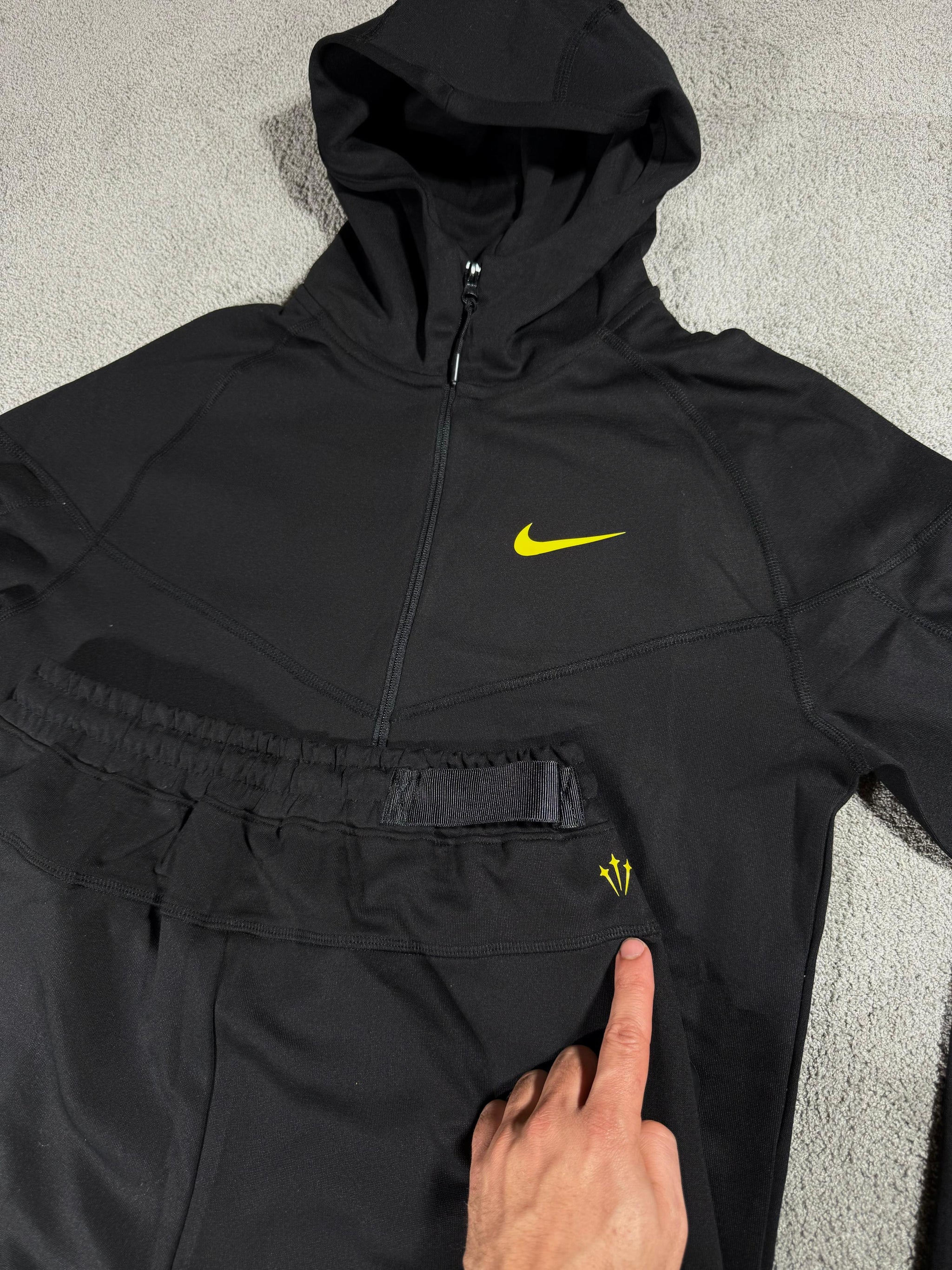 CONJUNTO NIKE NOCTA