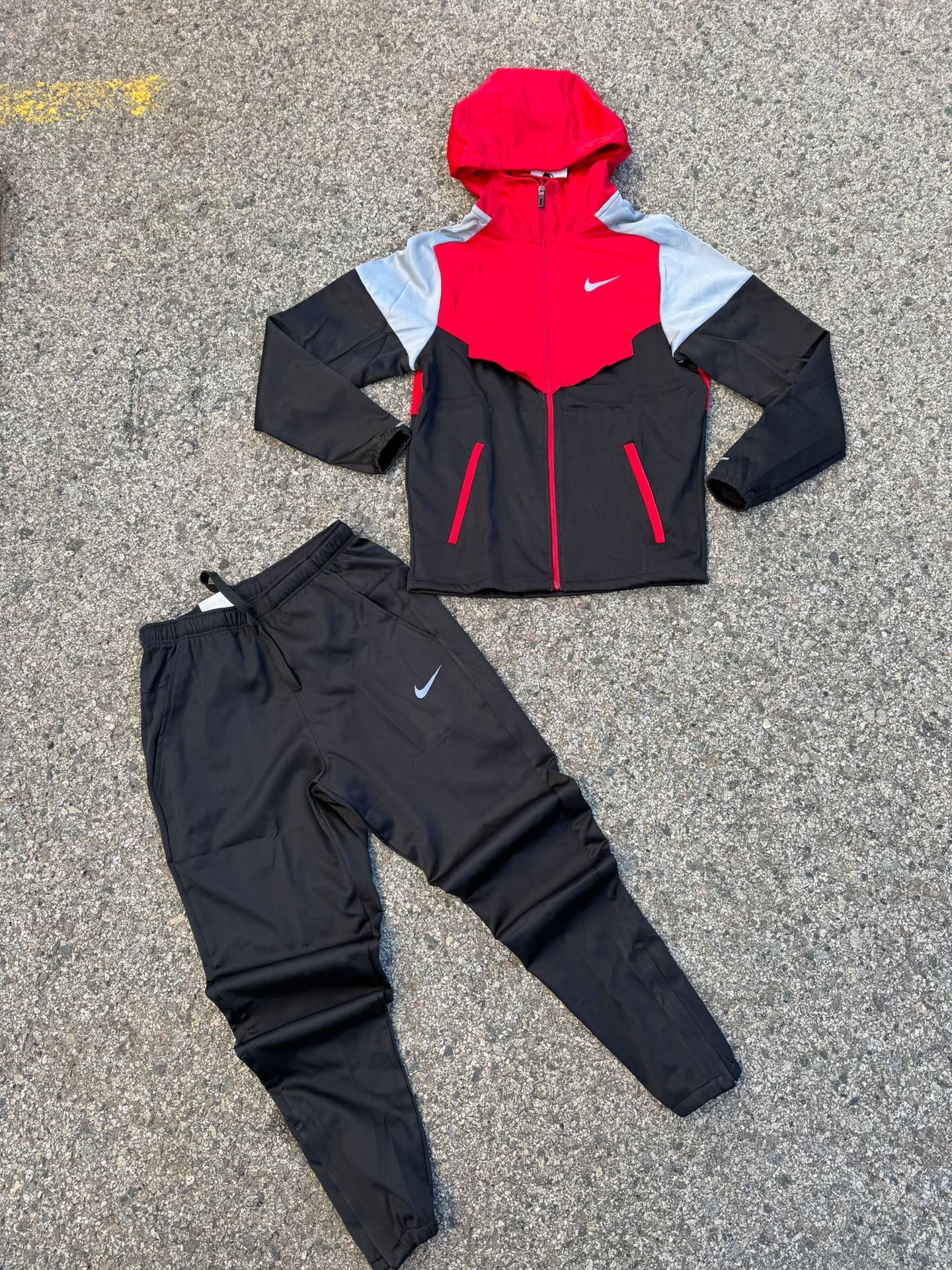 CONJUNTO NIKE MILER 2026 - M3