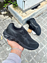 ASICS GEL QUANTUM 180 VIII - NEGRAS