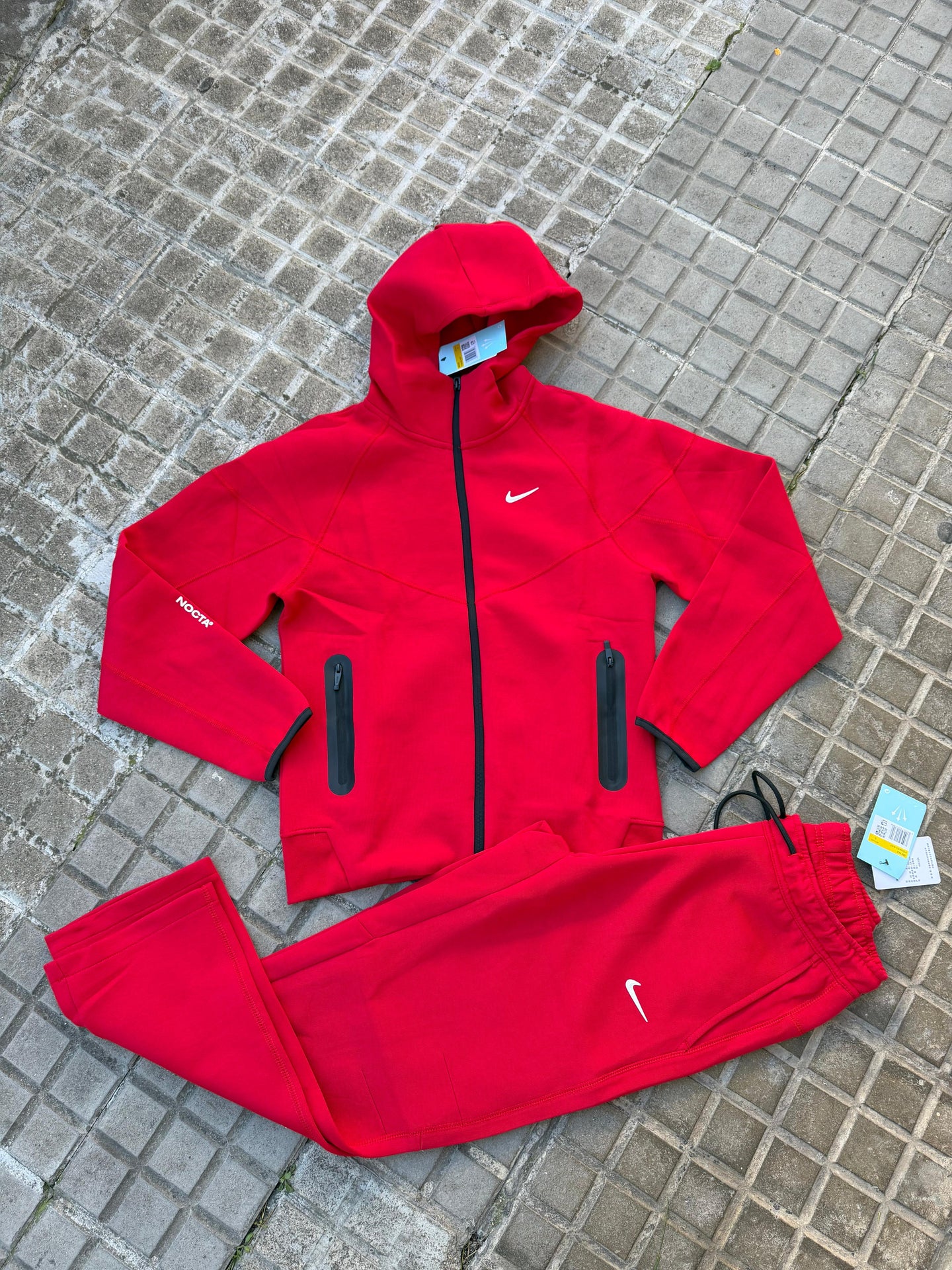CONJUNTO NIKE NOCTA - M2