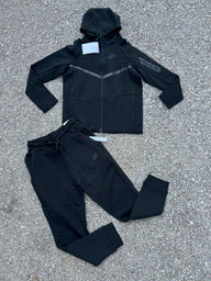CONJUNTO NIKE TECH - 2025/2026